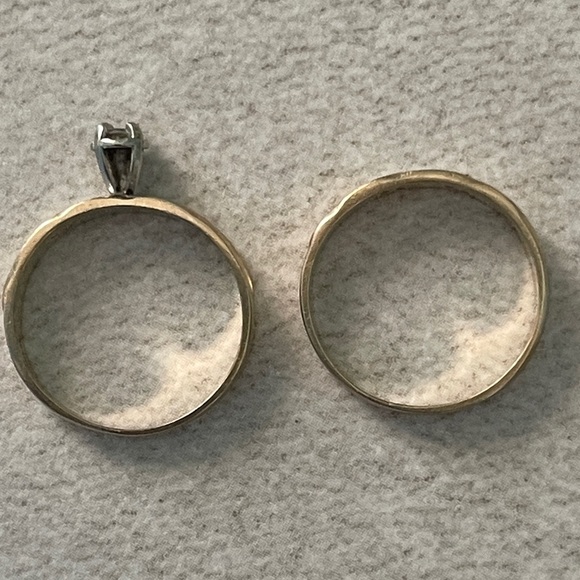 10K GOLD DIAMOND WEDDING ENGAGEMENT RING SET - Picture 6 of 7